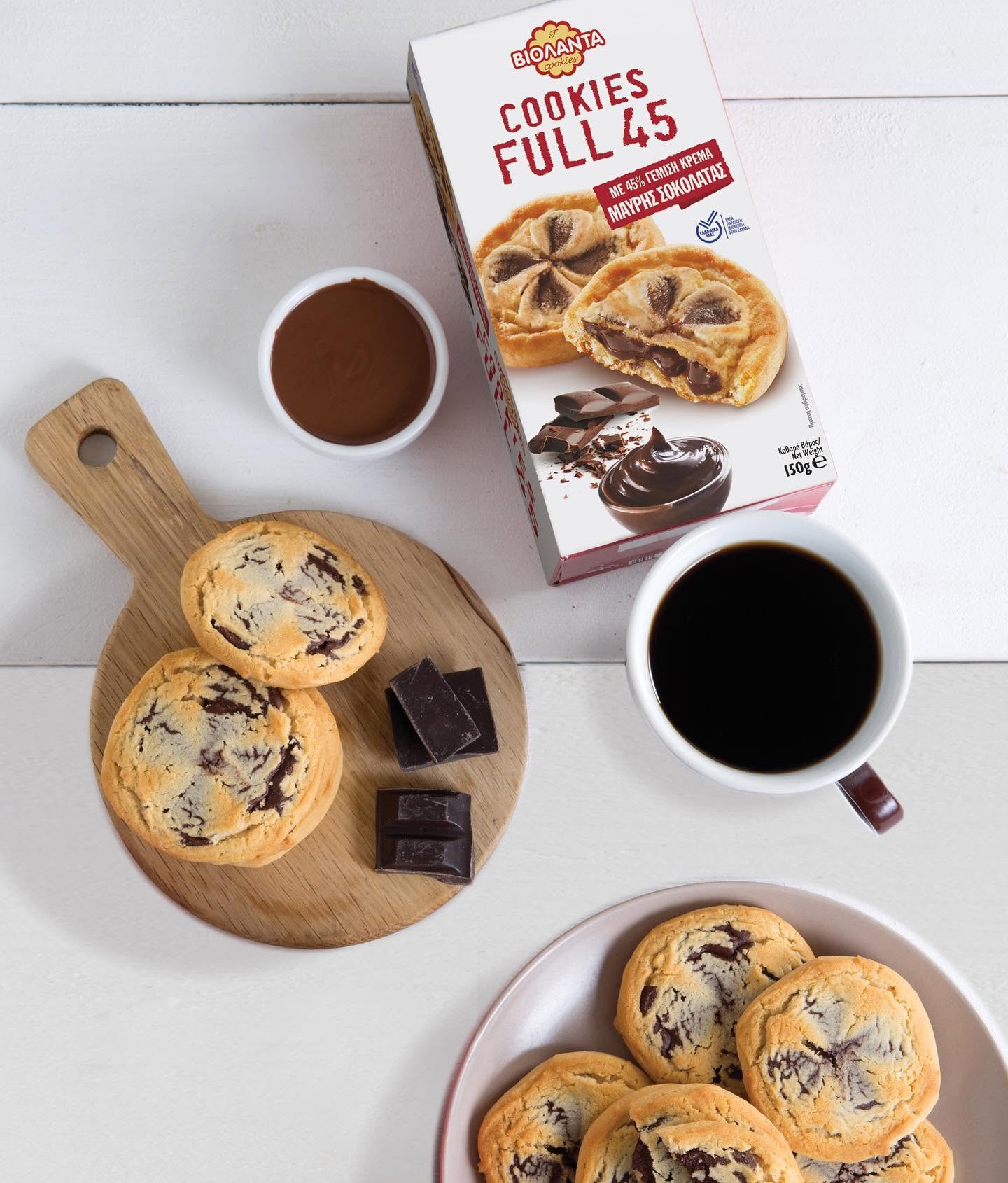 Violanta Cookies Full 45 sušenky plněné krémem z hořké čokolády 150 g